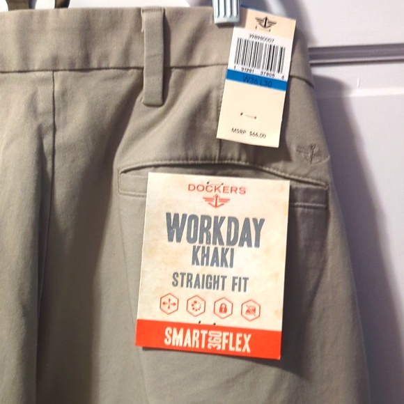 Dockers workday khaki straight fit smart 360 Flex 36x30.  Brand new never worn - Picture 4 of 6